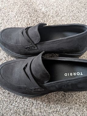 torrid Black Faux Suede Penny Loafer Style Chunky Heels